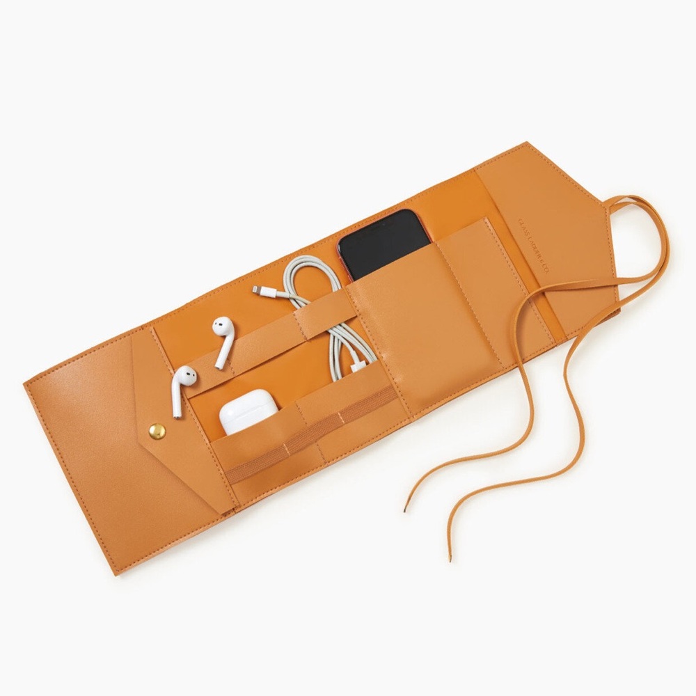 •new• GLASS LADDER Katherine Tech Organizer Roll